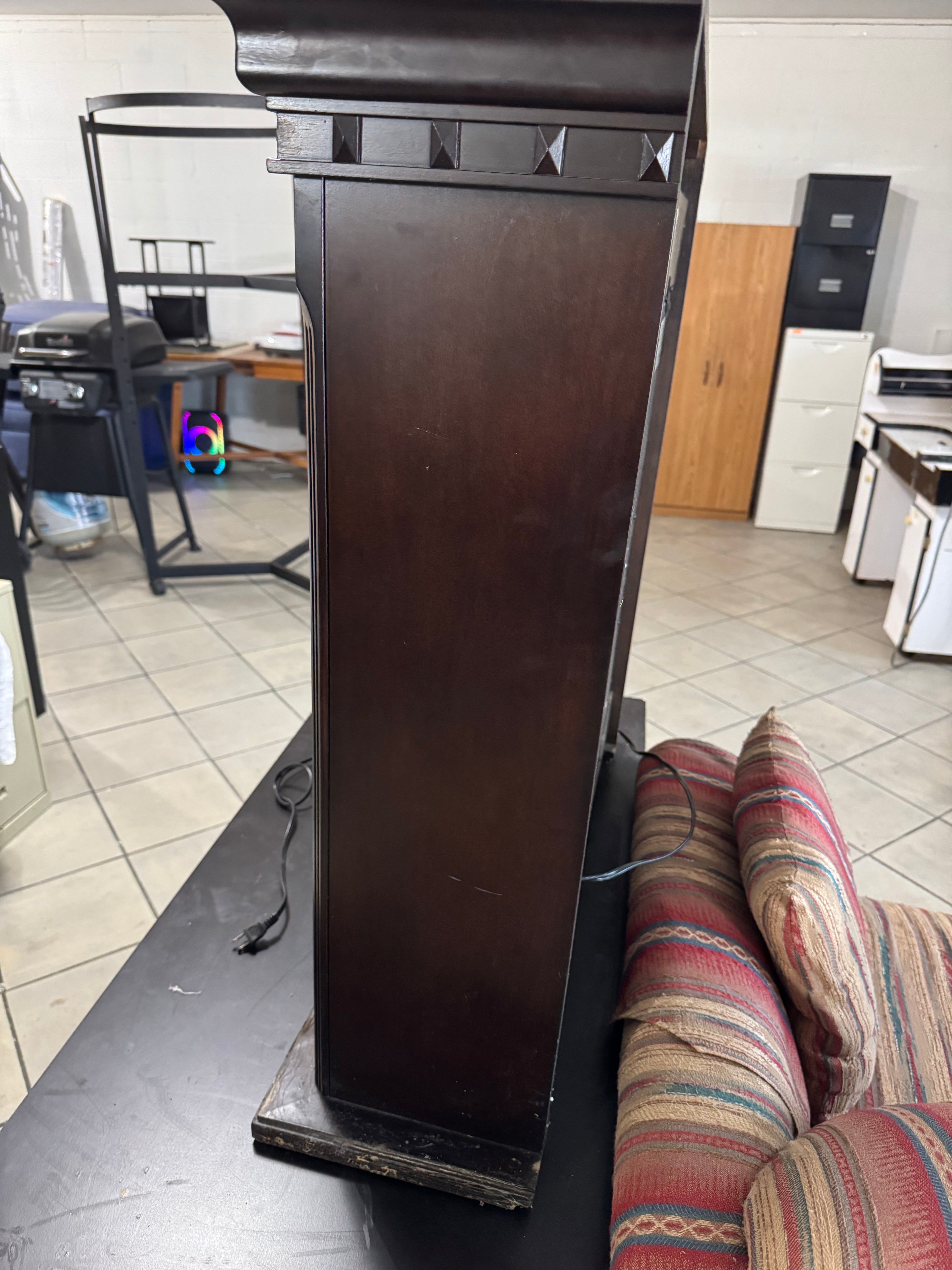 Electric fireplace