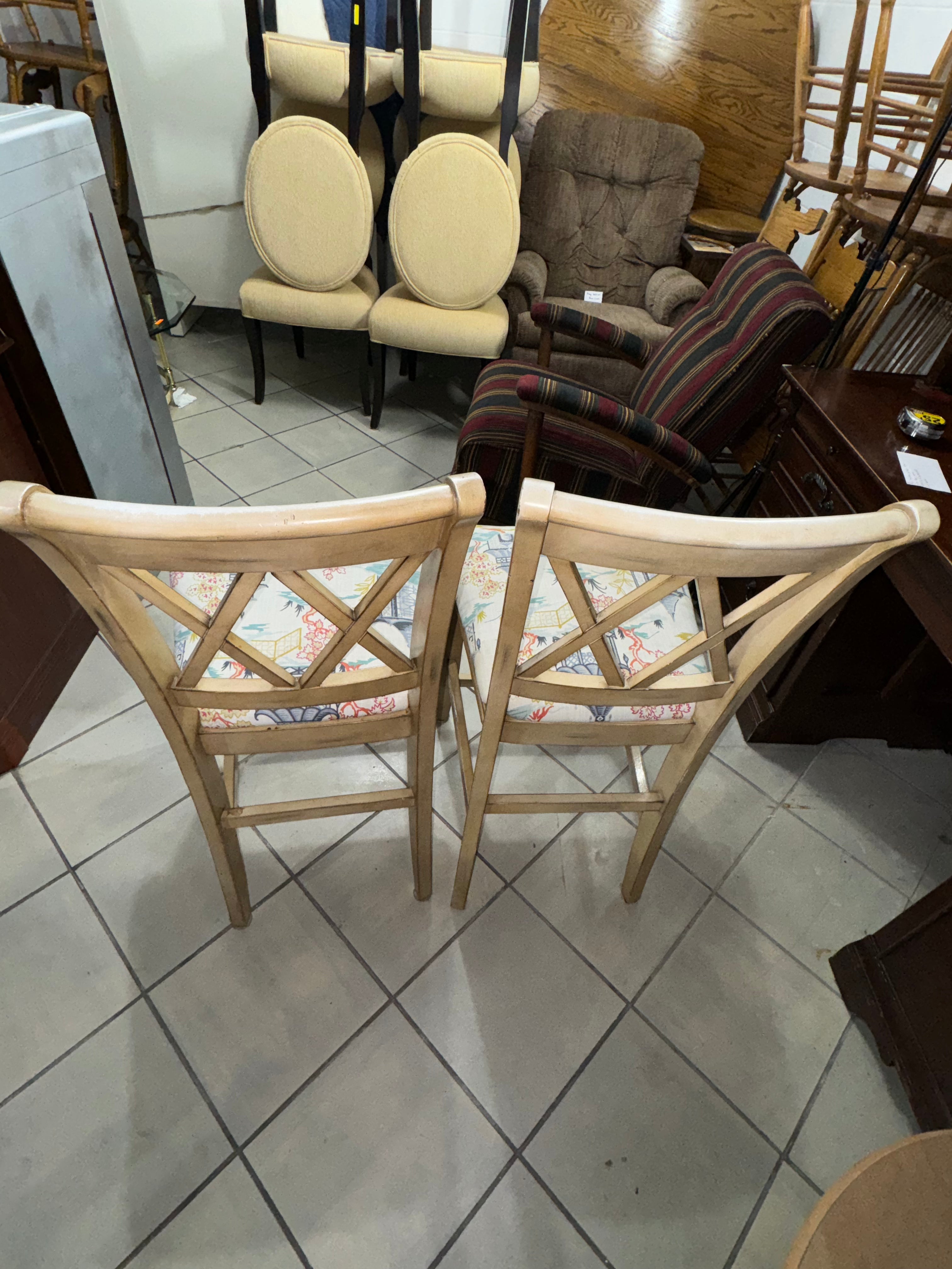 2 Barstools/Chairs
